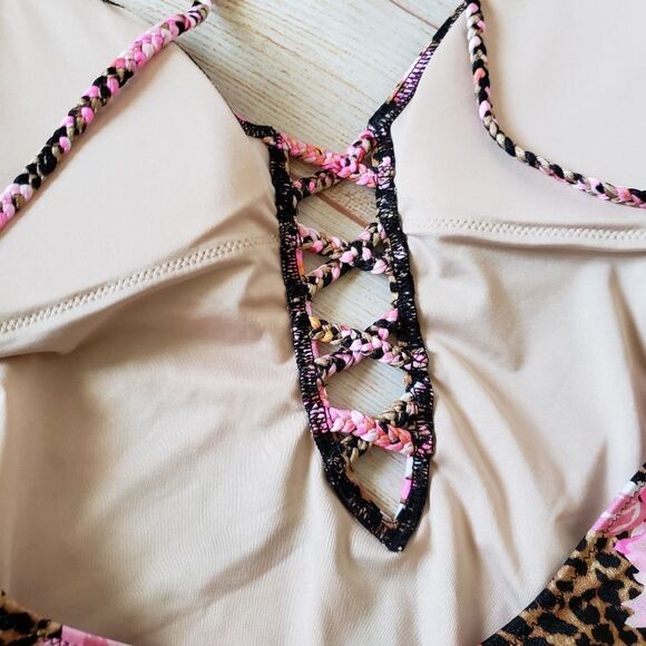 Victoria's Secret Negril Floral/Cheetah Print Plunge Halter One-Piece Swimsuit - Picture 7 of 11